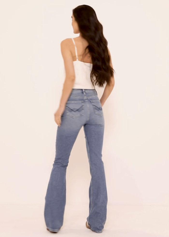 Idyllwind Women's Legends High Risin Vintage Flare Jeans | Medium Blue