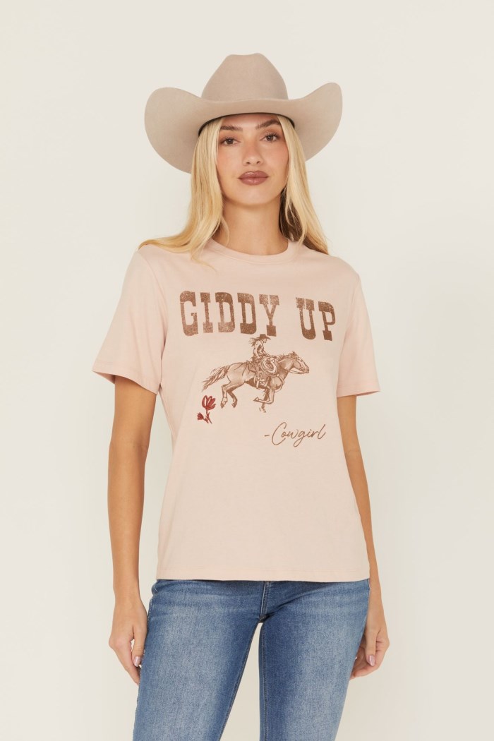 Idyllwind Women's Giddy Up Short Sleeve Graphic Tee | Pink