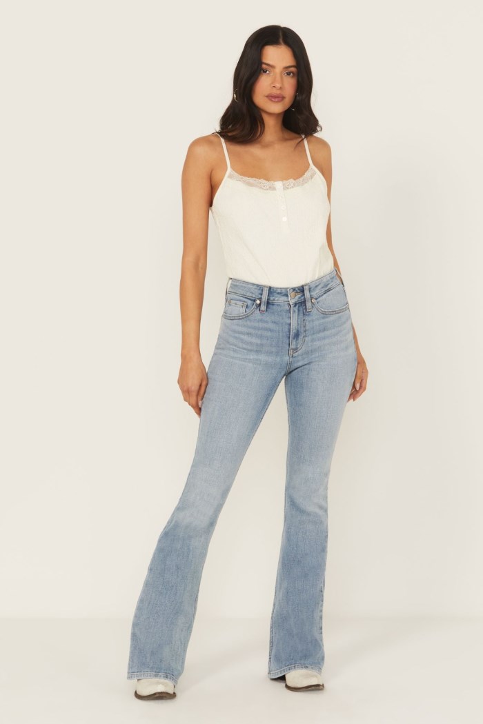 Idyllwind Women's Outlaw Light Wash High Rise Double Back Yoke Bootcut Super Stretch Denim Jeans | Light Wash