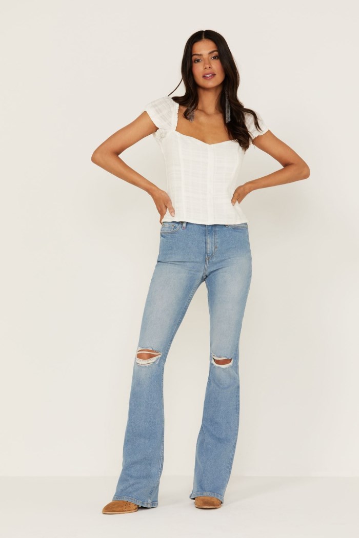 Idyllwind Women's High Risin' Roadtrip Wash Stretch Distressed Knee Flare Jeans | Medium Wash