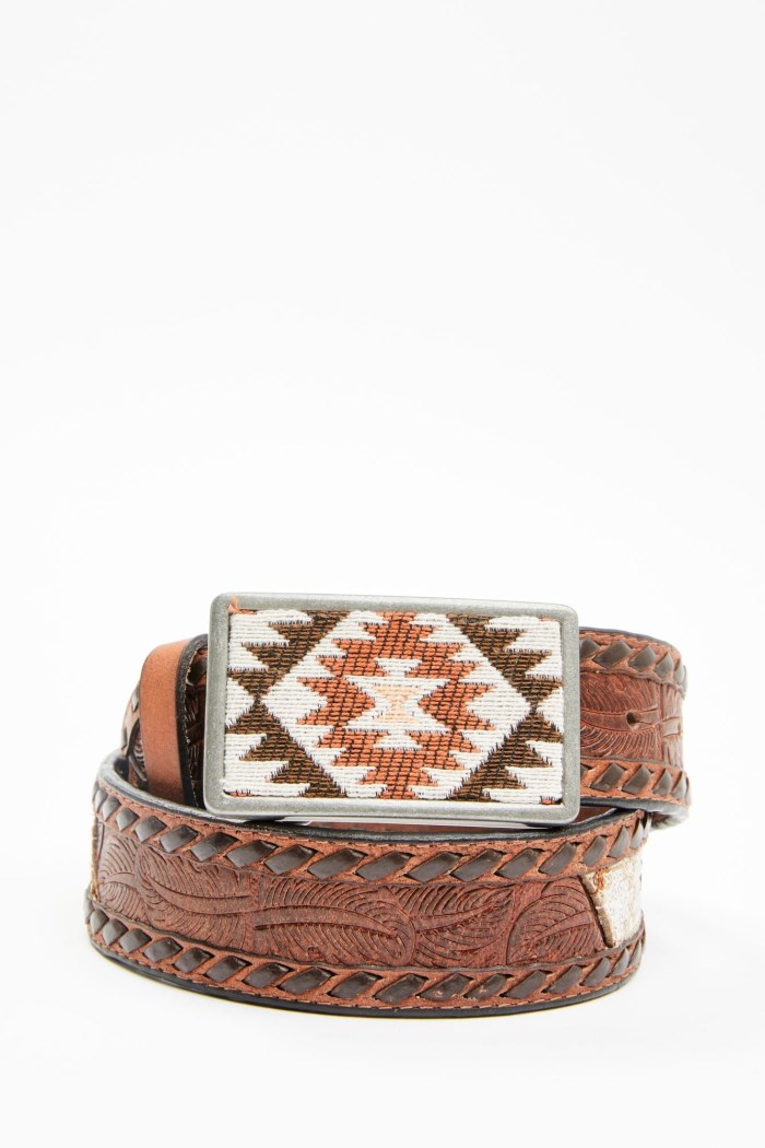 Idyllwind Women's Tooled Southwestern Square Buckle Belt | Tan