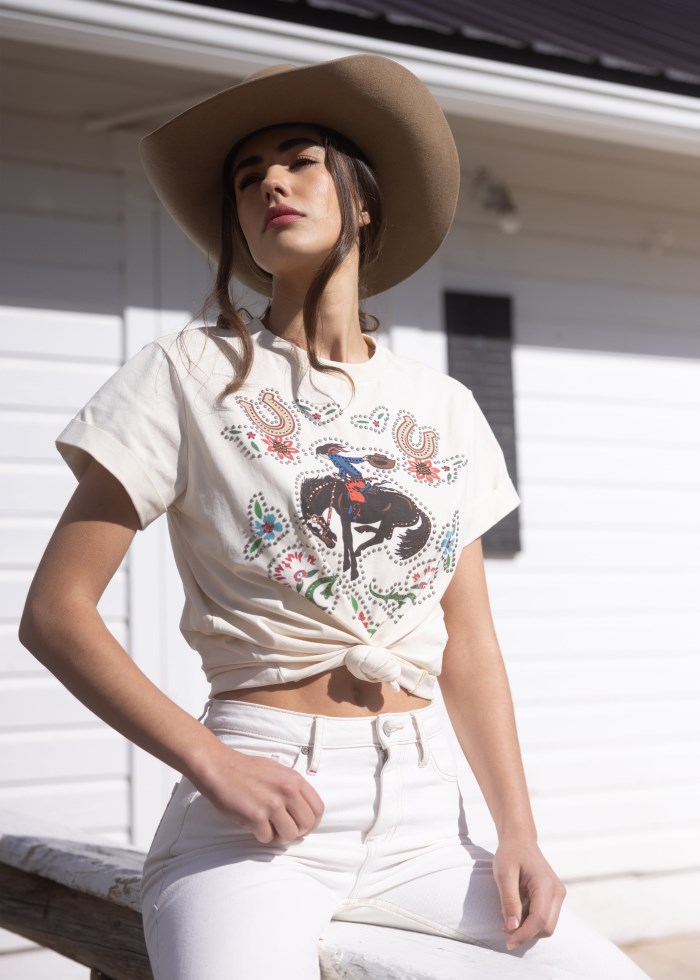 Idyllwind Women's Rowena Embellished Short Sleeve Graphic Tee | Off White