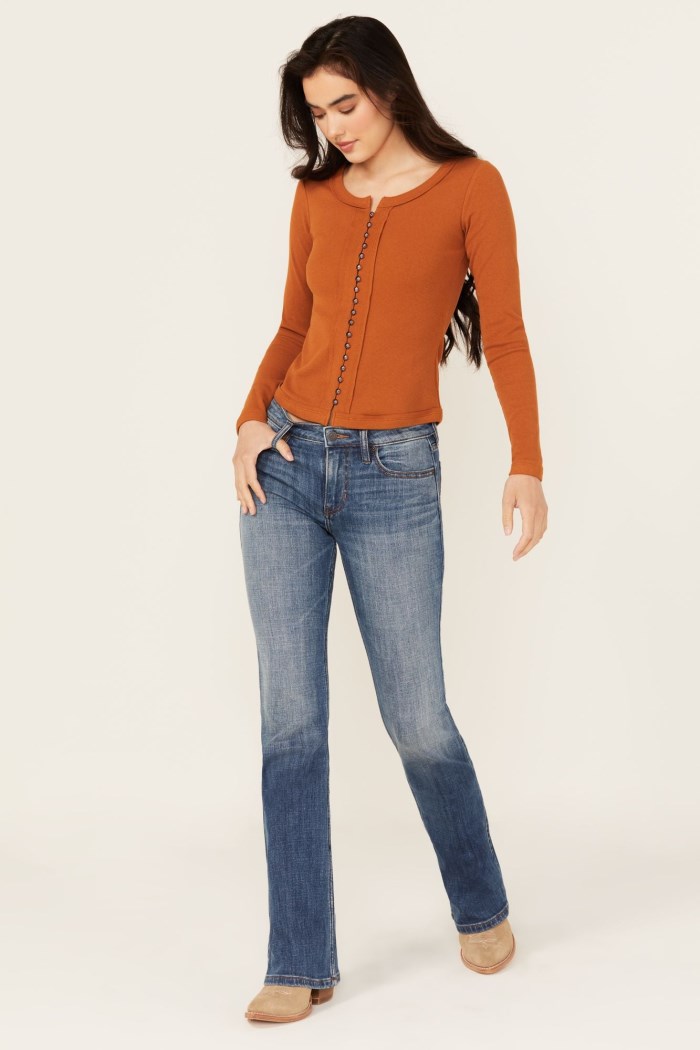 Idyllwind Women's Bayside Medium Wash Mid Rise Bootcut Stretch Denim Jeans | Medium Wash