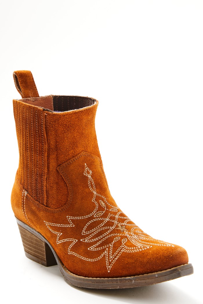 Idyllwind Women's Wildfire Suede Western Booties - Snip Toe | Brown