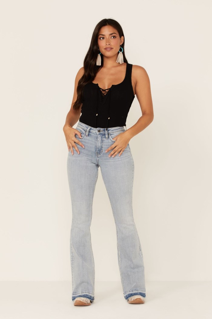 Idyllwind Women's Light Wash Mustang High Risin Released Hem Flare Jeans | Light Blue