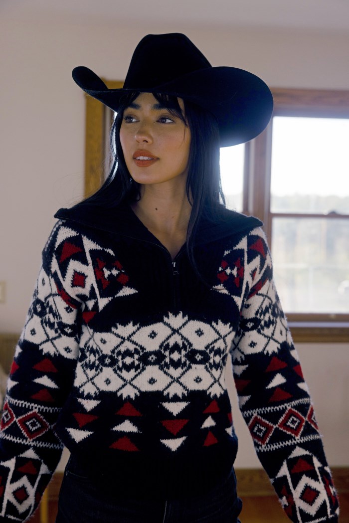 Idyllwind Women's Alpine Zip Front Sweater | Black