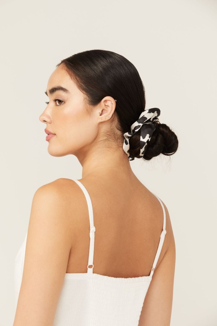 Idyllwind Women's Palmetto Cow Print Oversized Scrunchie Set - 2 Piece | Black/white