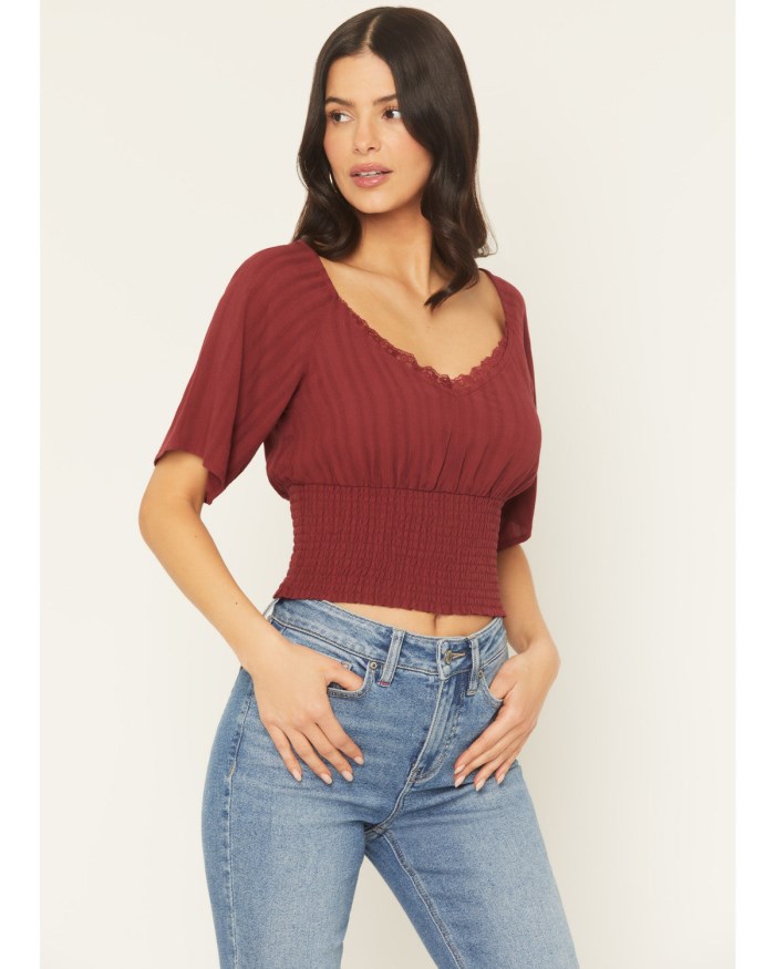 Idyllwind Women's Ridley Solid Short Sleeve Crinkle Shirt | Cherry