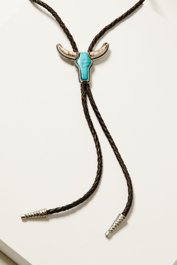 Idyllwind Women's Rochelle Leather Bolo Tie | Brown