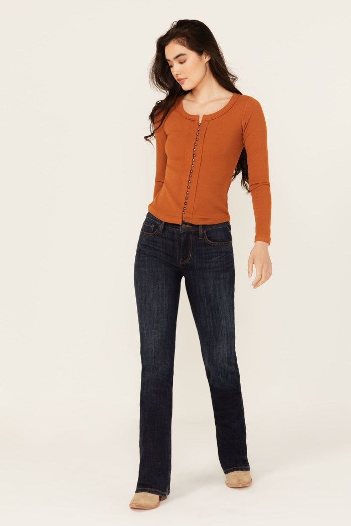 Idyllwind Women's Caldwell Dark Wash Mid Rise Bootcut Stretch Denim Jeans | Dark Wash