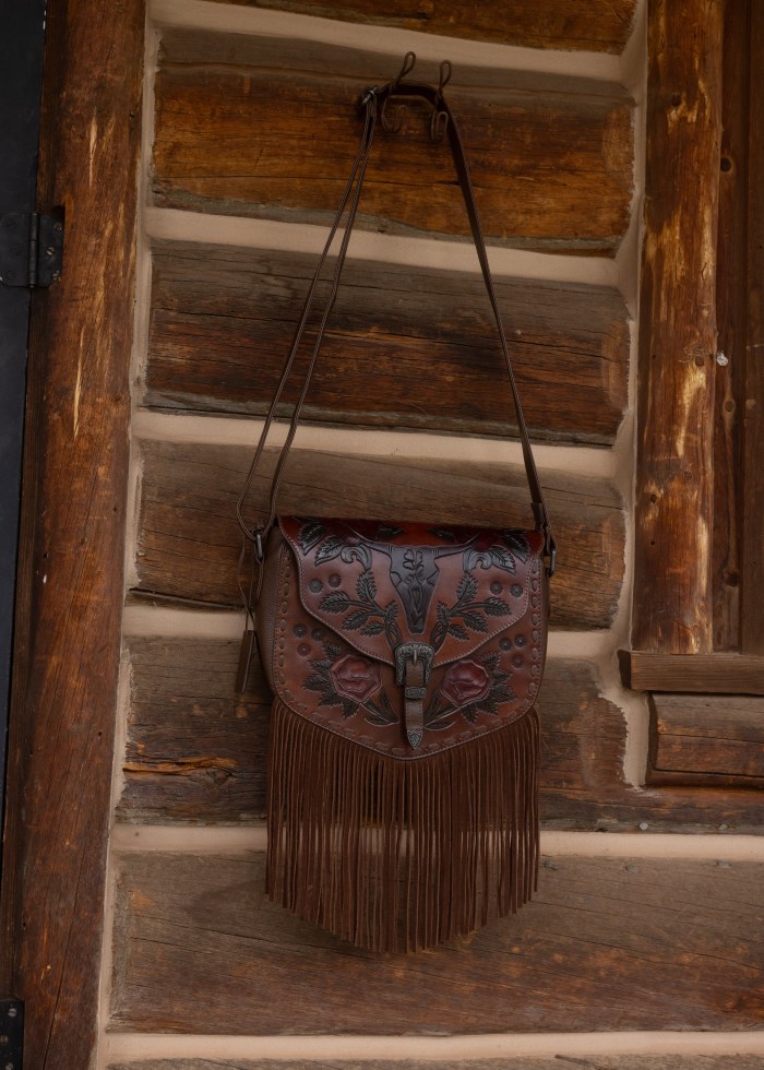 Idyllwind Women's Lenora Longhorn Tooled Leather Crossbody Bag | Brown