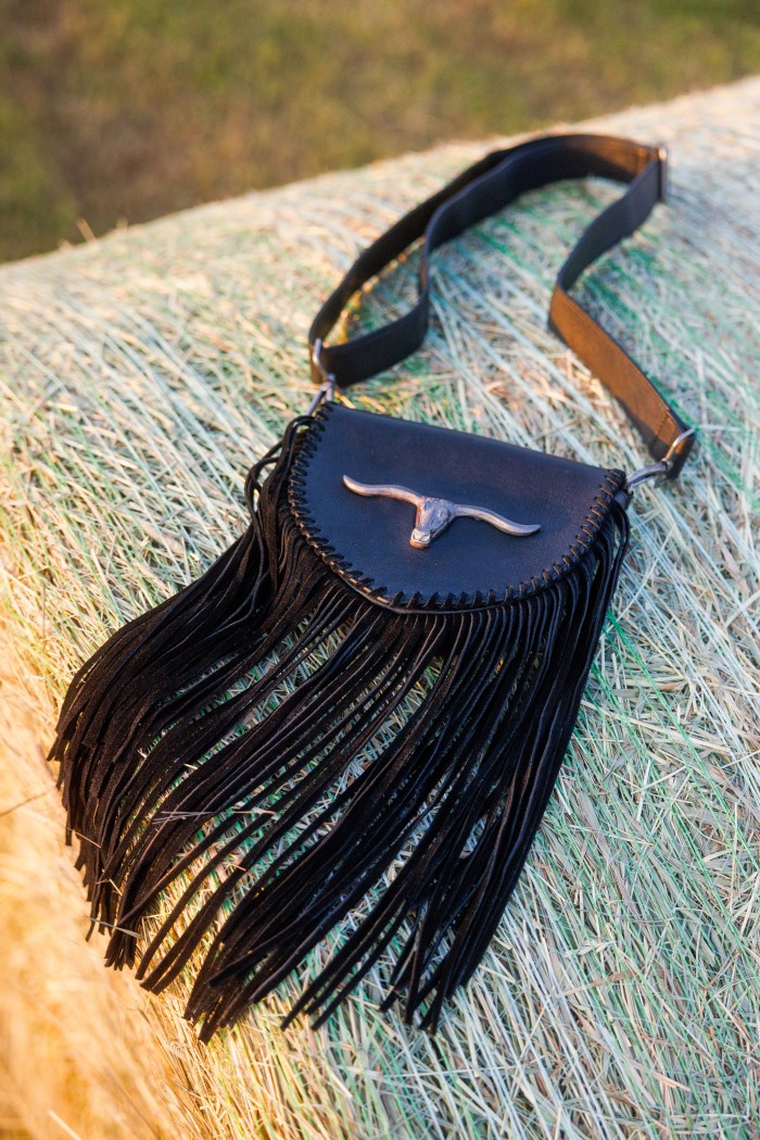 Idyllwind Women's Esperanza Longhorn Leather Fringe Crossbody Bag | Black