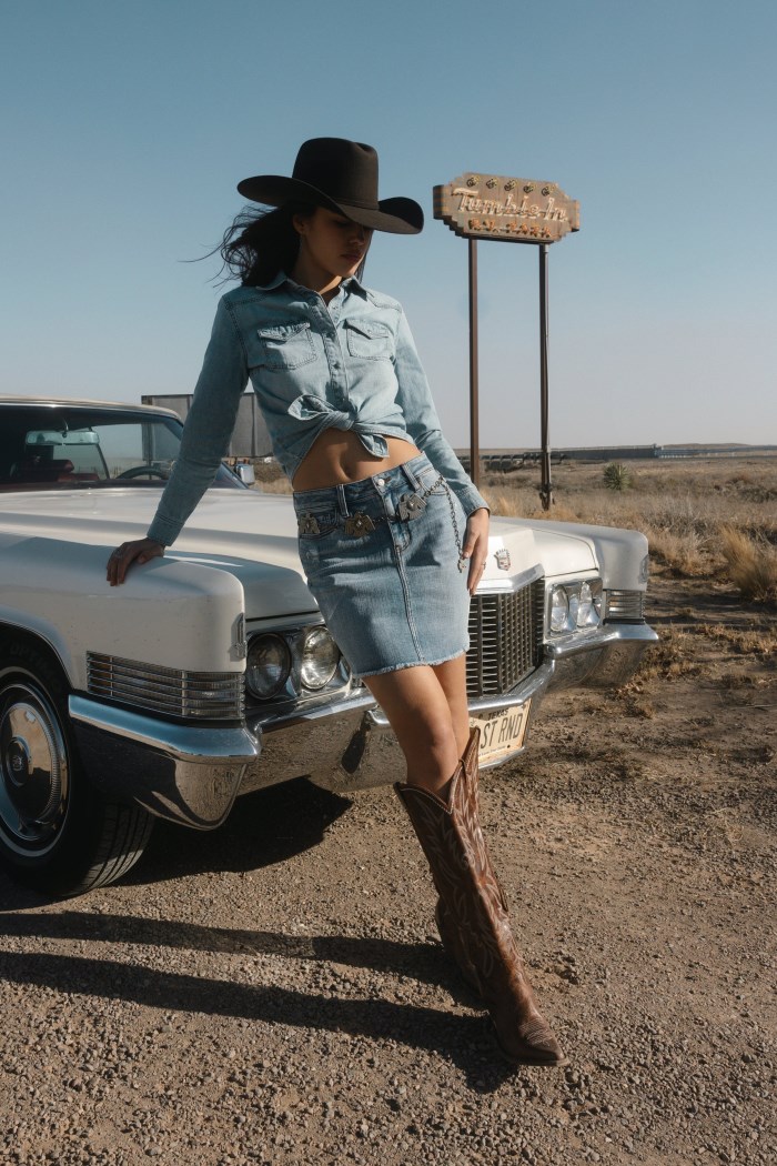 Idyllwind Women's Ivywood Medium Wash Super Stretch Denim Mini Skirt | Medium Wash