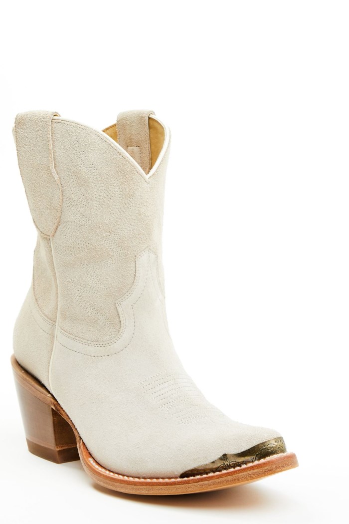 Idyllwind Women's Wheels Ivory Suede Western Booties - Round Toe | Ivory