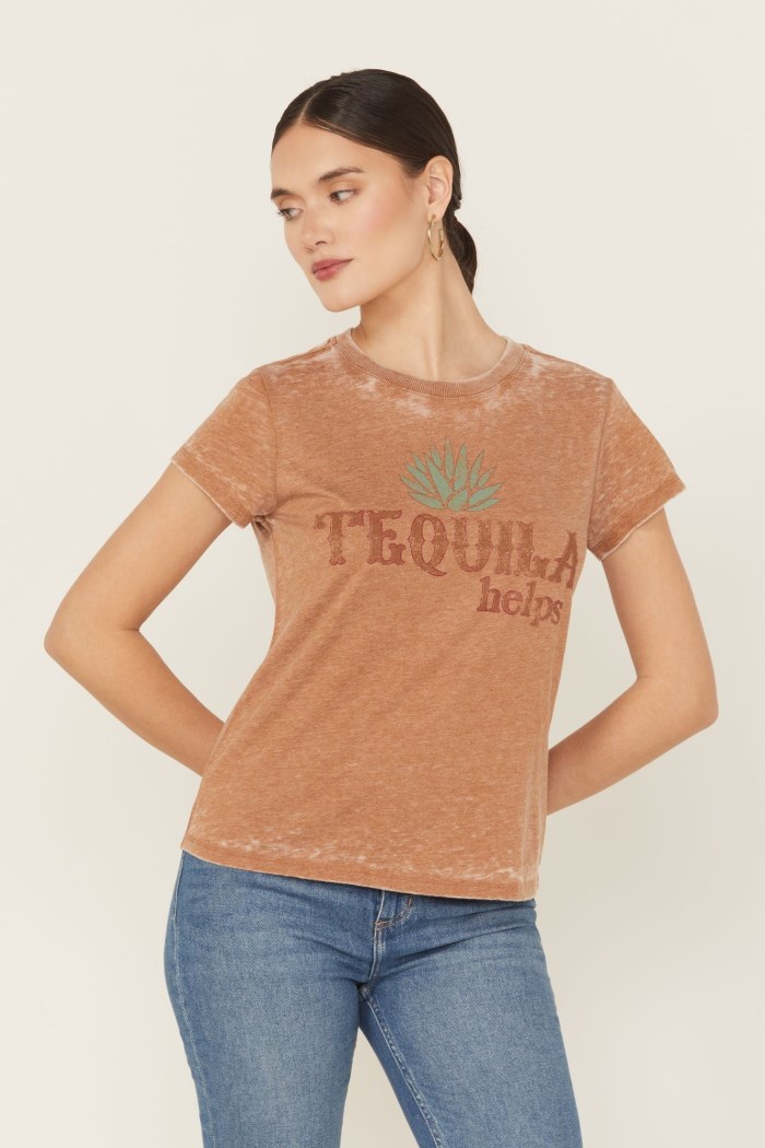 Idyllwind Women's Tequila Helps Short Sleeve Graphic Tee | Caramel
