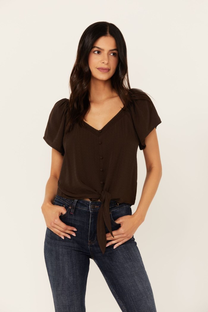 Idyllwind Women's Tern Flutter Sleeve Tie Front Top | Dark Brown